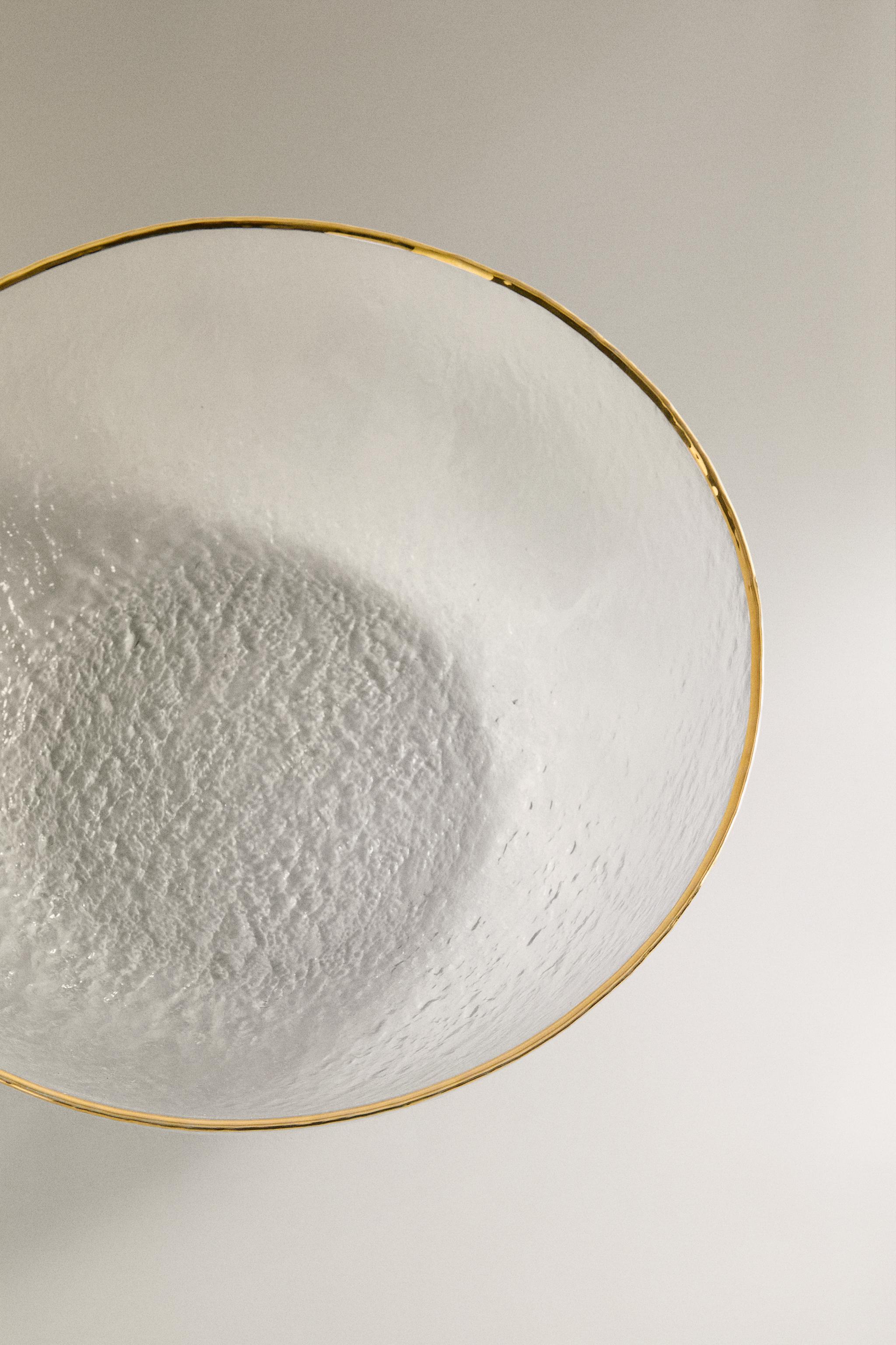 RAISED GLASS SALAD BOWL WITH A GOLD RIM